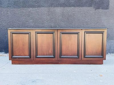 Vintage Sideboard/Credenza, Walnut Wood with Black Trim. Vintage sideboard/credenza in walnut 