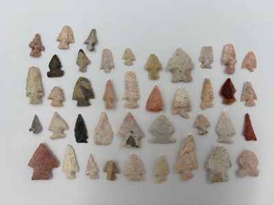 Collection of Fine Bird Points. Assortment of flaked stone projectile points in bird-point and 