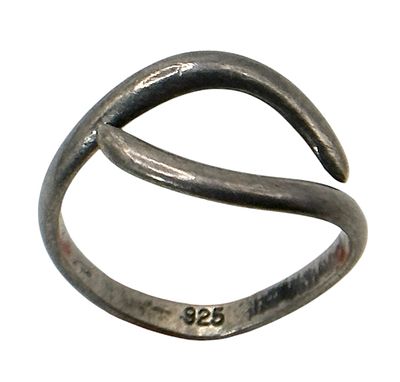 טבעת כסף 925. מידה אמריקאית : 5 
משקל : 2.07 גרם