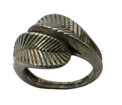 טבעת כסף . מידה אמריקאית : 6 1/4 
משקל : 6.56 גרם