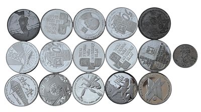 לוט 16 מדליות כסף 935 בהוצאת החברה הממשלתית למדליות ולמטבעות. משקל כולל: 402.3 גרם