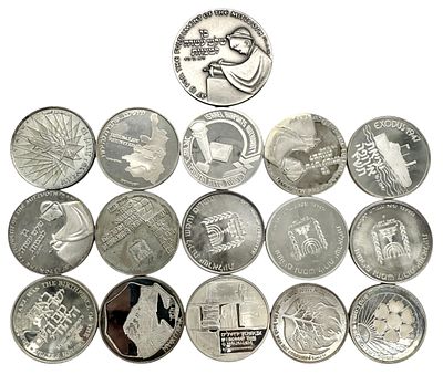 לוט 16 מטבעות ומדליות כסף 935 בהוצאת החברה הממשלתית למדליות ולמטבעות . משקל כולל: 429.3 גרם