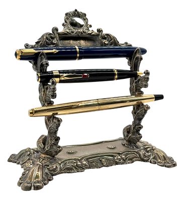 מדהים! מעמד שולחני אלט ויין לעטים ו/או סכין לפתיחת מכתבים מכתבים עשוי כסף 13. וינה , אוסטריה 1858. 