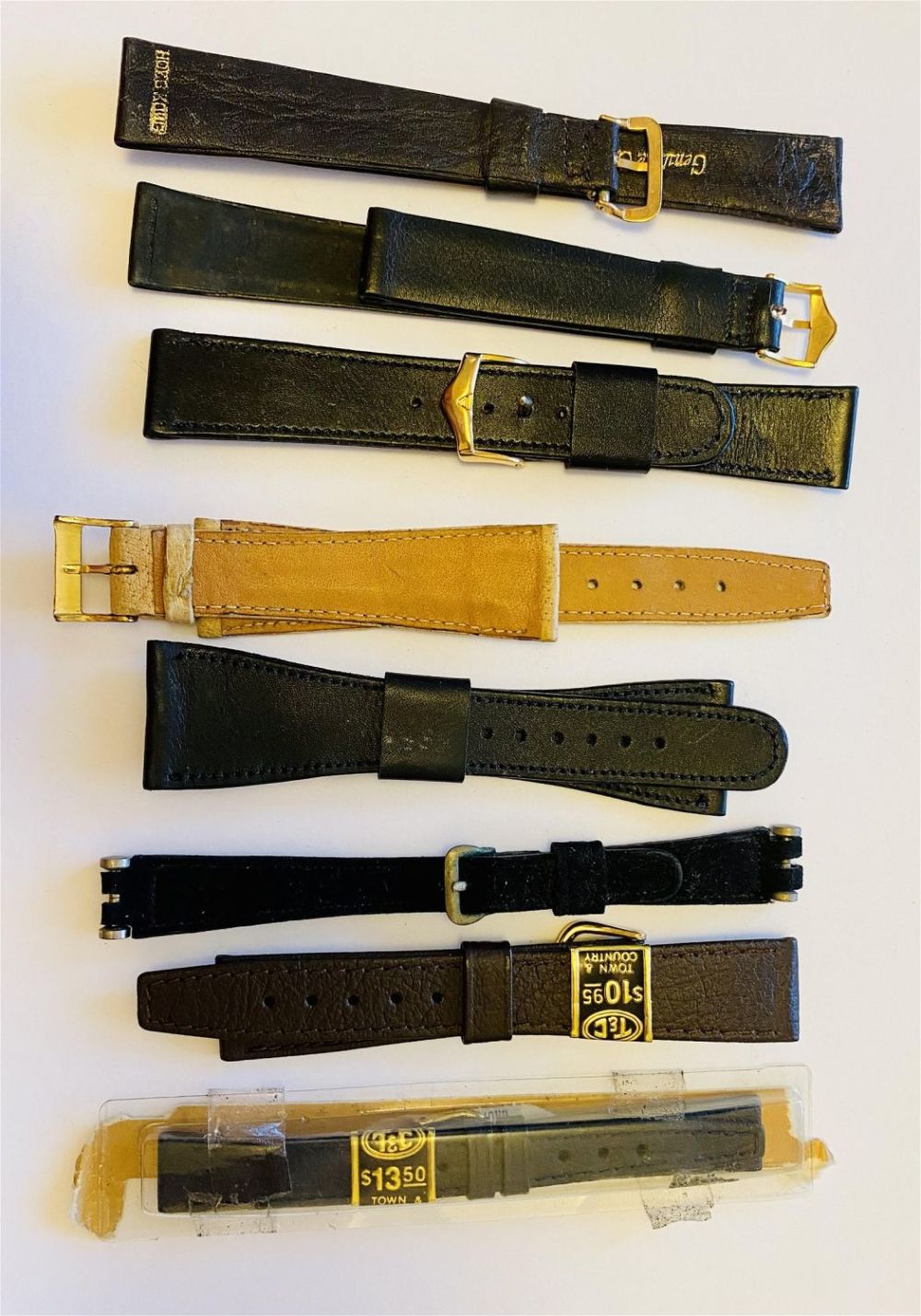 Lot 190: Vintage watch bands- eight bands