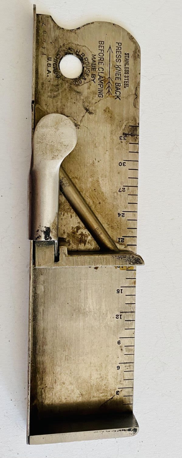Lot 206: HB Rouse Co. shoe measuring device vintage