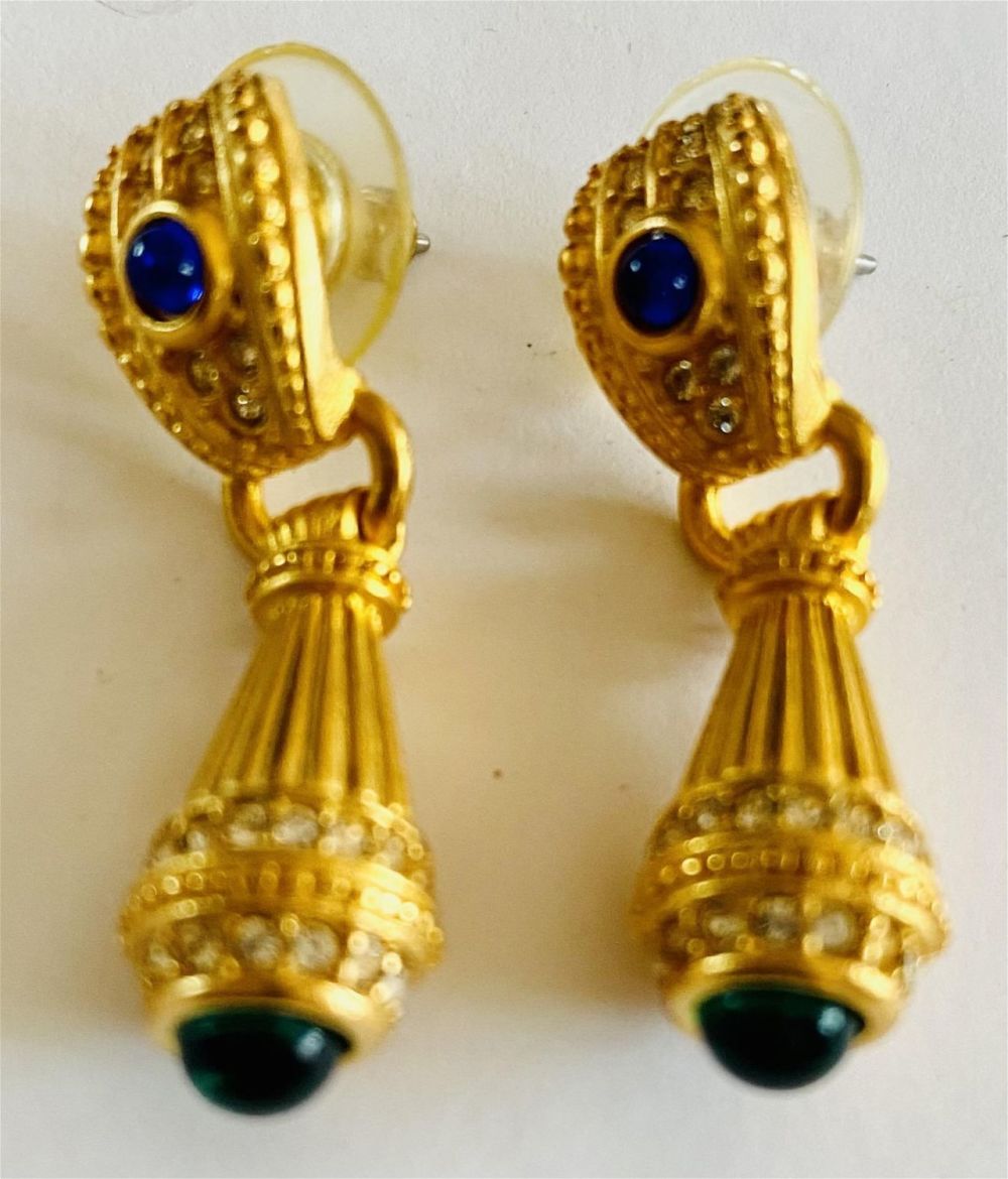 Lot 233: Franklin Mint earrings/signed