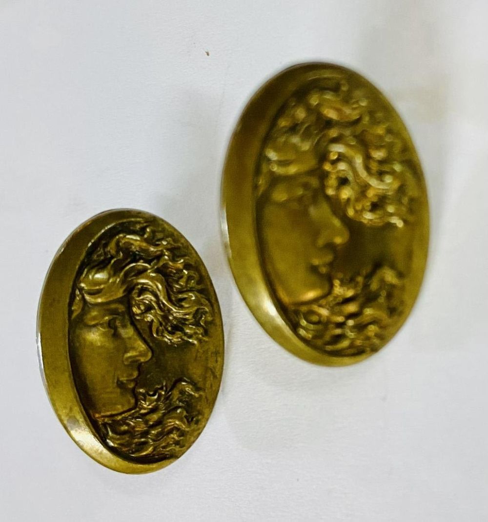 Lot 460: Nouveau lady oval earrings