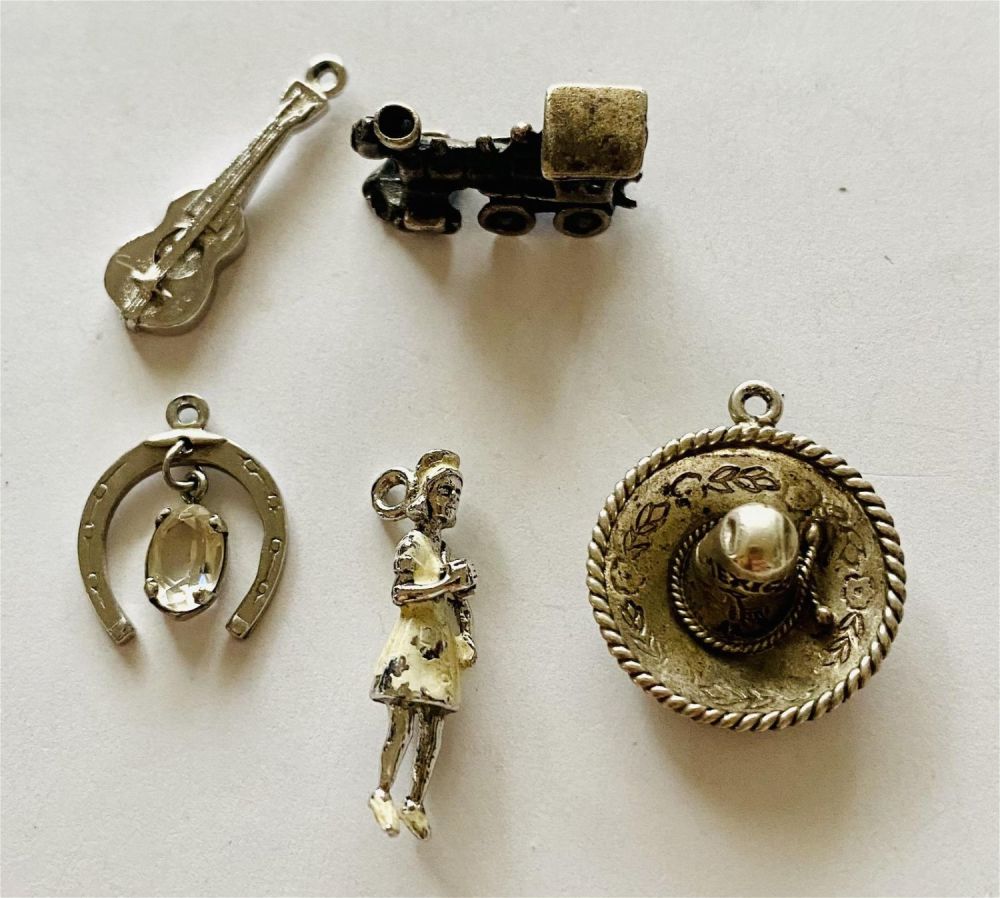 Lot 378: Silver charm collection vintage-5