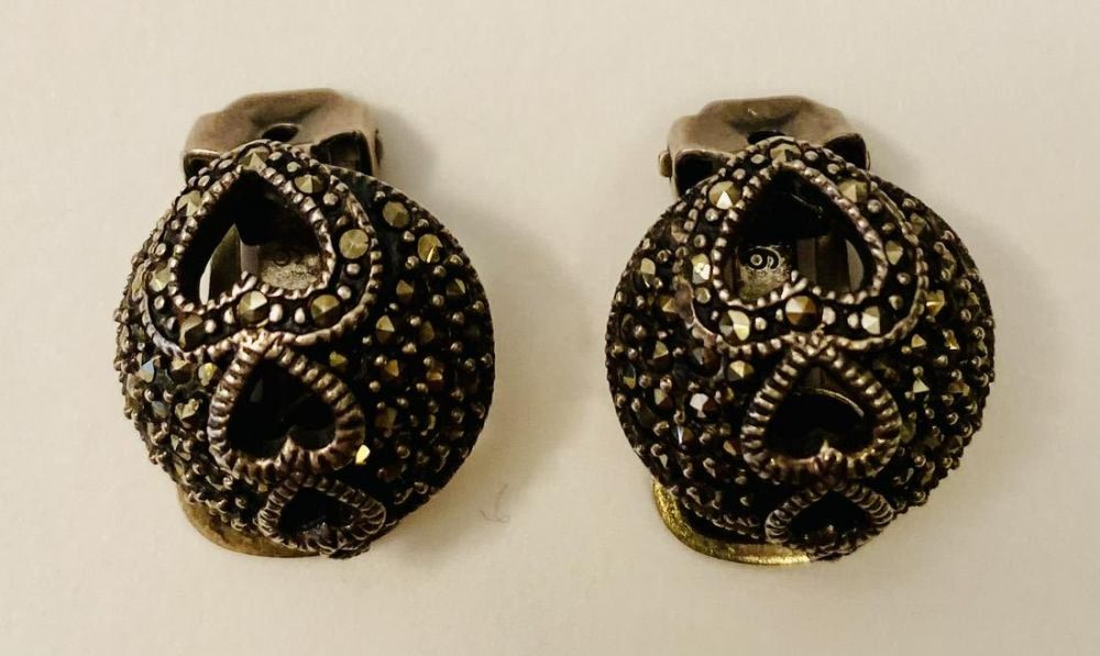 Lot 273: Sterling heart earrings marcasite