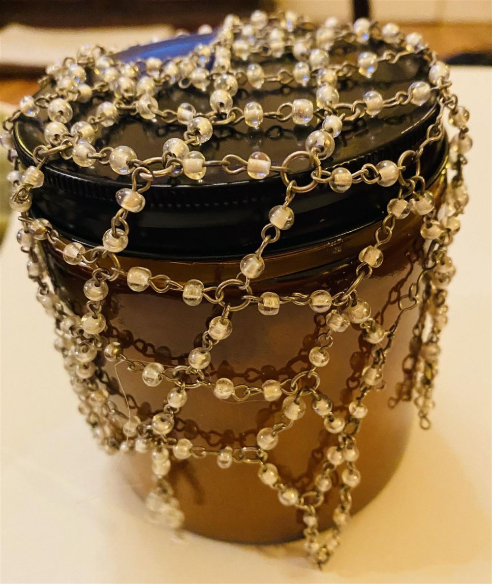 Lot 372: Art deco hair piece pearls