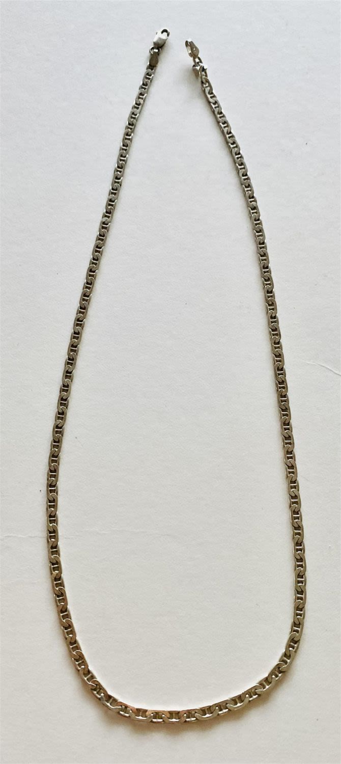 Lot 381: Sterling chain link