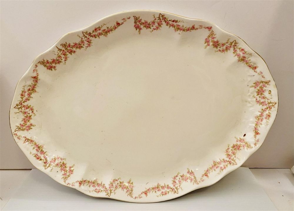 Lot 431: Maddocks Lamberton Works Royal Porcelain Platter