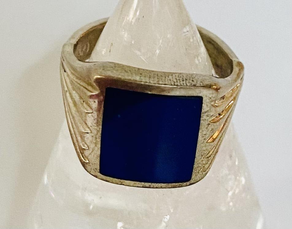 Lot 168: Sterling ring/blue stone