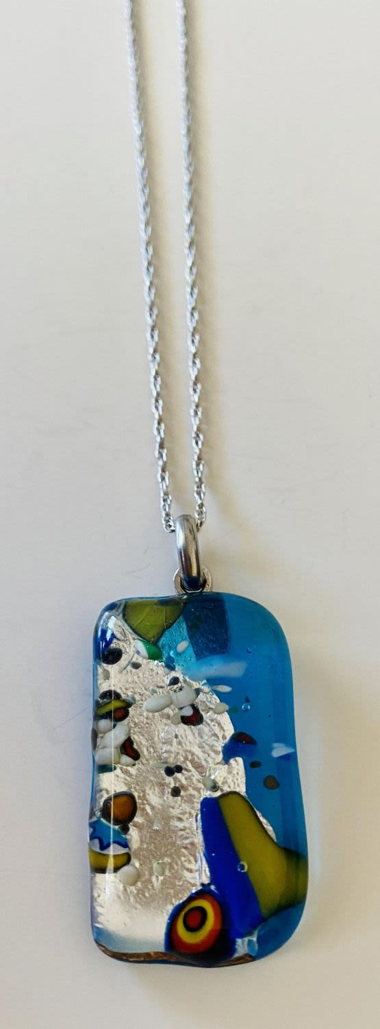 Lot 180: Dichroic glass pendant/chain