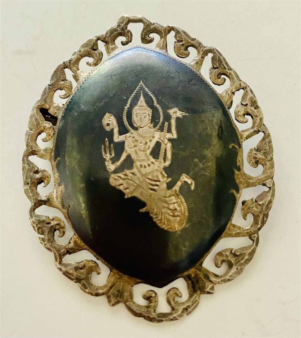 Lot 215: Siamese sterling vintage pin