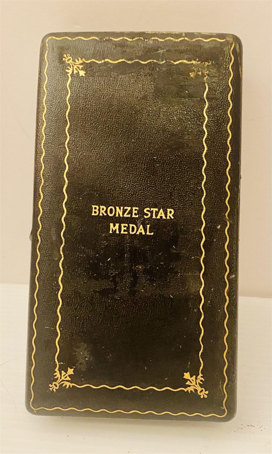 Lot 358: Bronze star Medal box- WWII