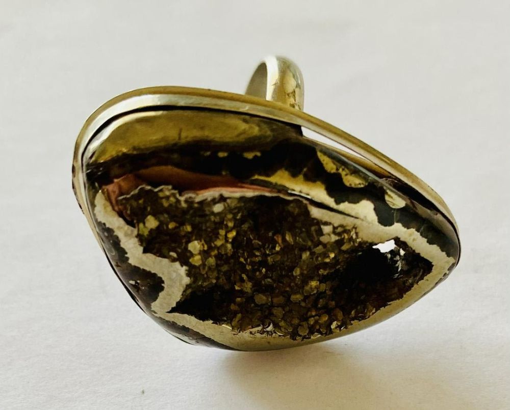 Lot 172: Pyritized ammonite sterling ring