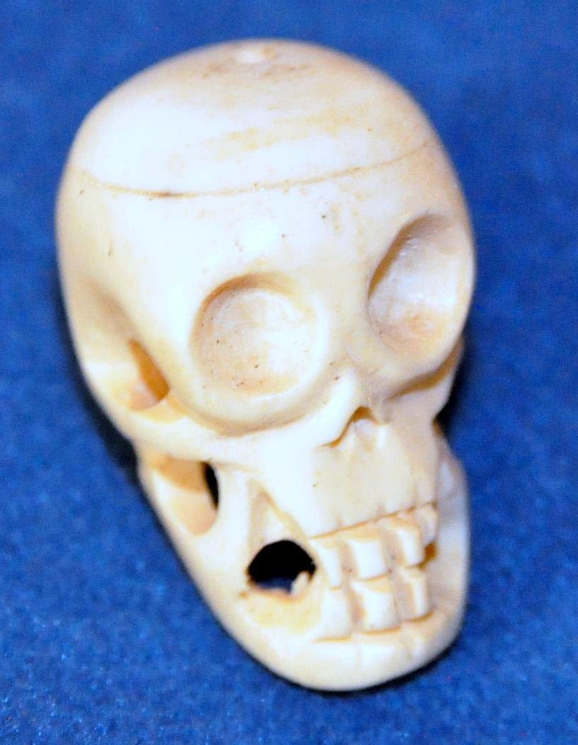 Lot 173: Skull carvced skeleton head custom