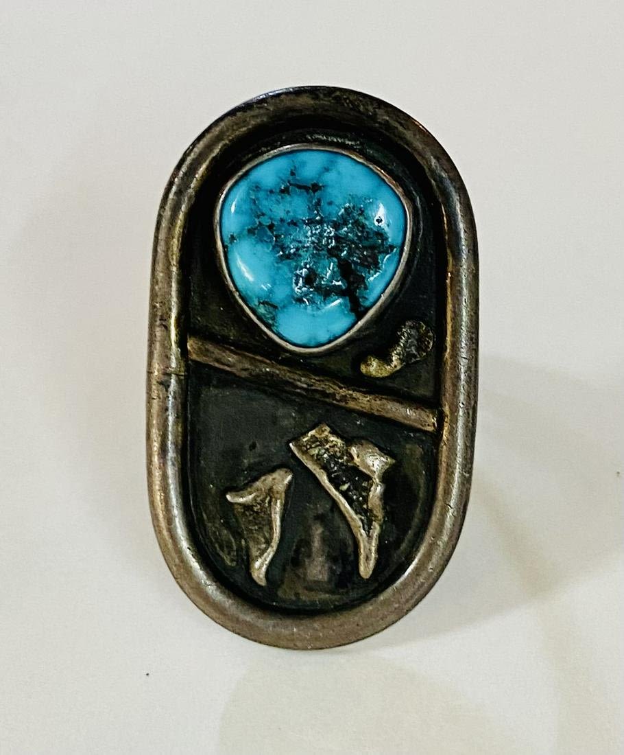 Lot 180: American Indian turquoise ring sterling