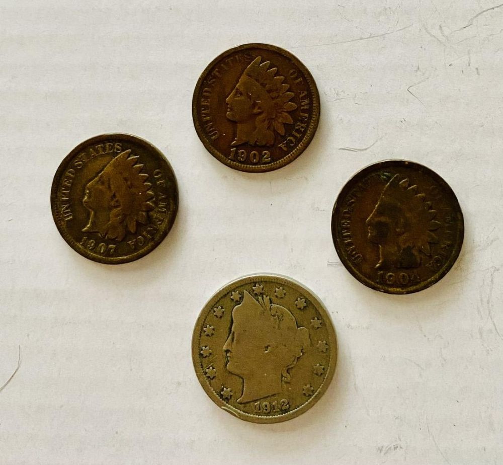 Lot 267: 4 early coins- Indian head pennies