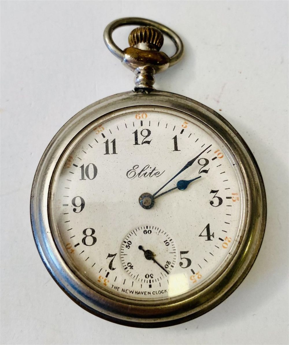 Lot 322: Elite New Haven pocketwatch antique