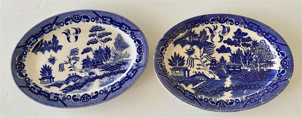 Lot 401: 2 blue white transferware vintage oval platters