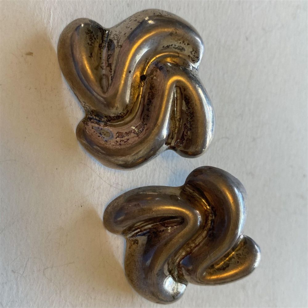 Lot 185: Sterling vintage Mexican earrings.