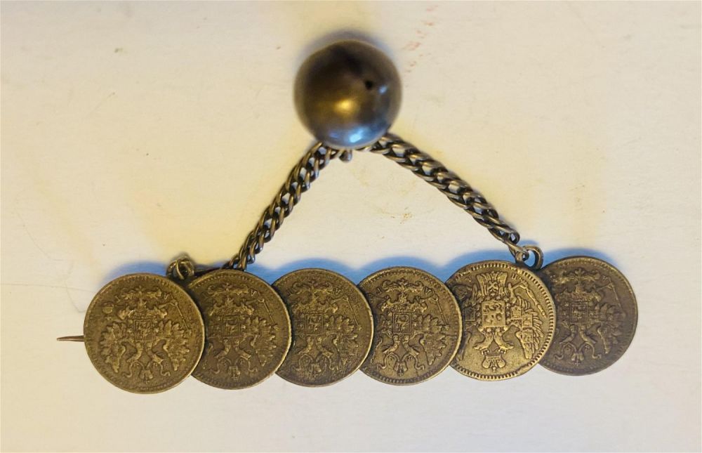 Lot 254: Antique coin pin tie tac-kopek coins