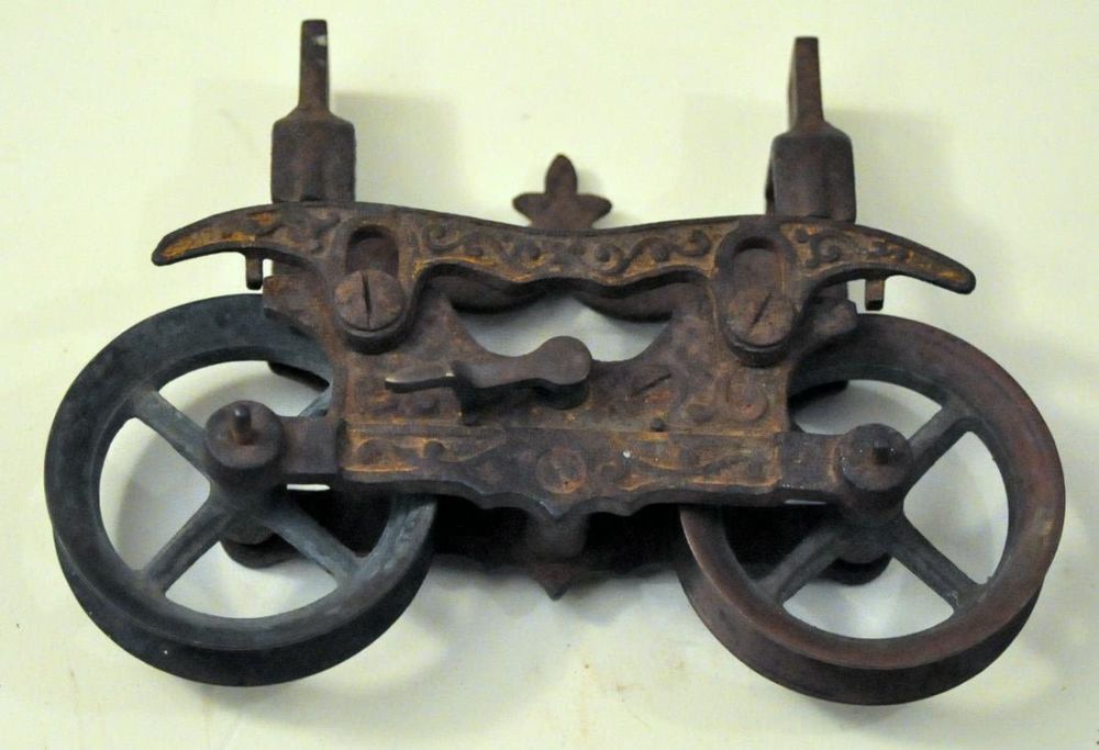 Lot 282: Deco belt buckle sterling marked
