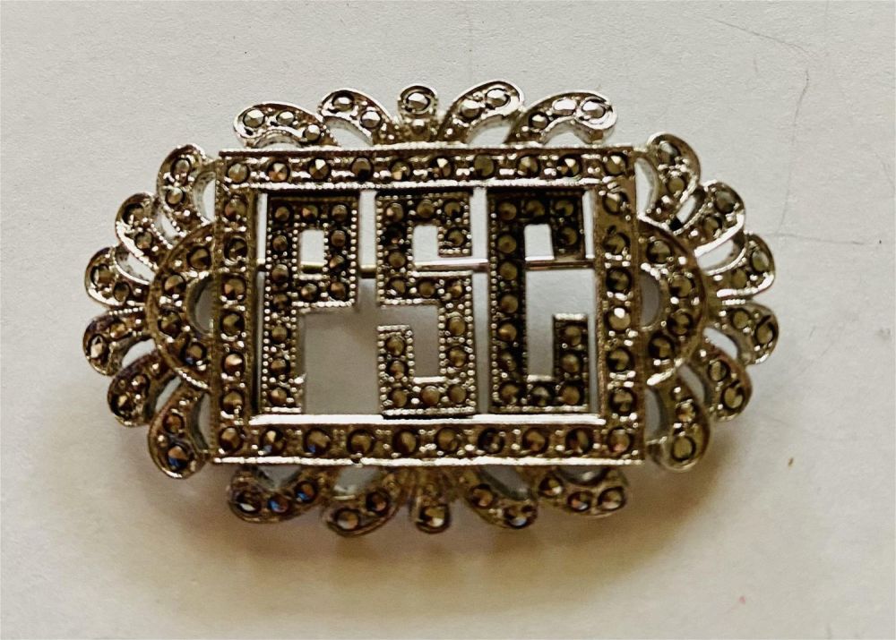 Lot 288: Marcasite silver pin vintage