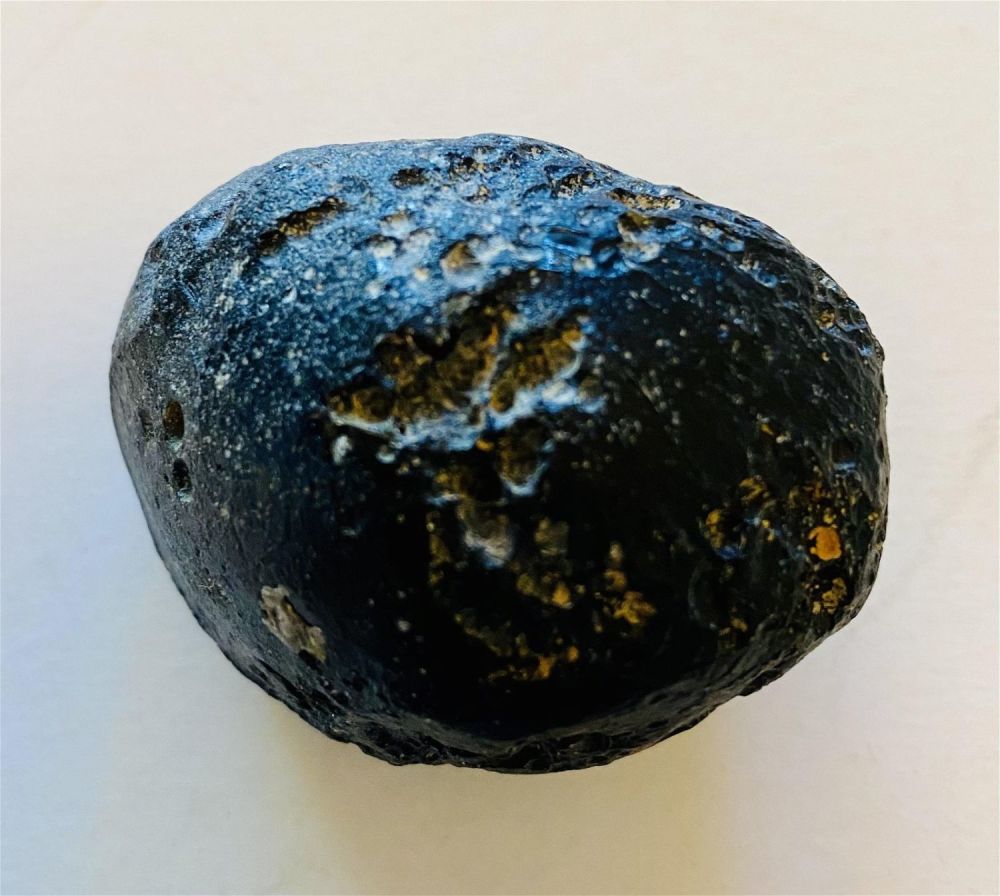 Lot 301: Tektite meteorite specimen oval egg size