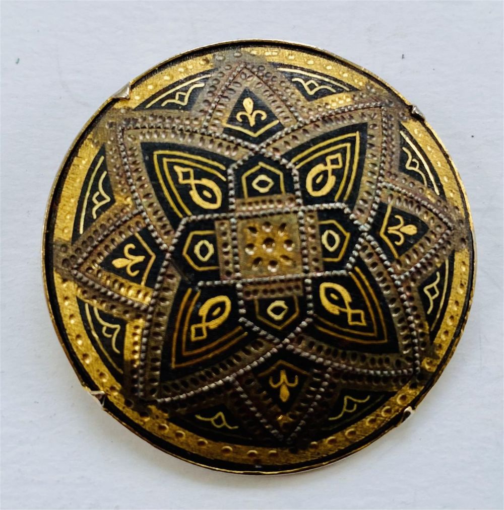 Lot 320: Vintage round pin engraved