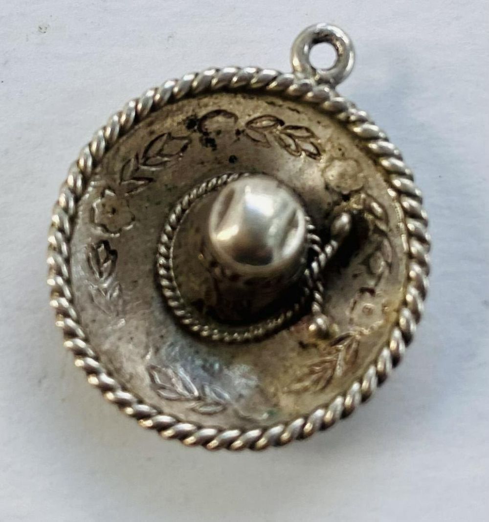 Lot 332: Sombrero charm vintage hallmarked