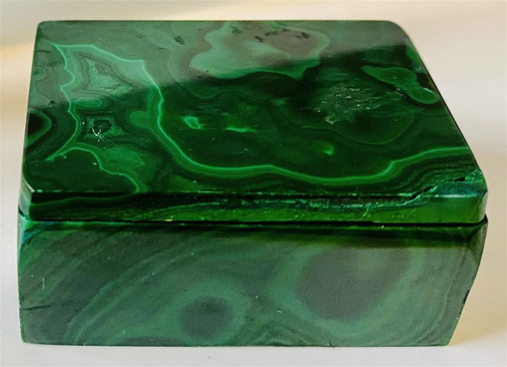 Lot 311: Malachite box green fitted cover