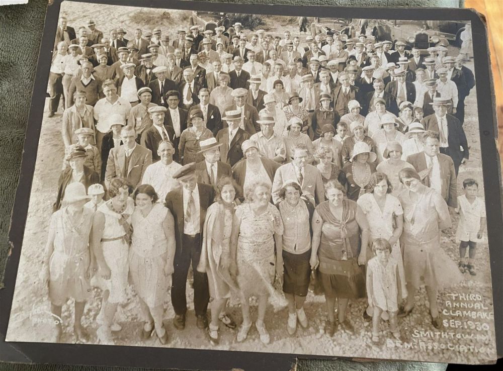 Lot 381: Smithtown NY clam bake photo 1930 - Democratic Assoc.