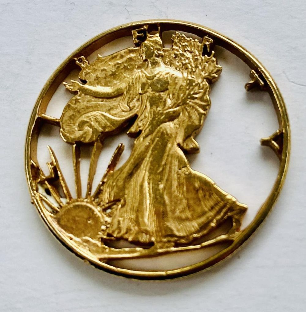 Lot 412: Liberty cut out coin gold plated