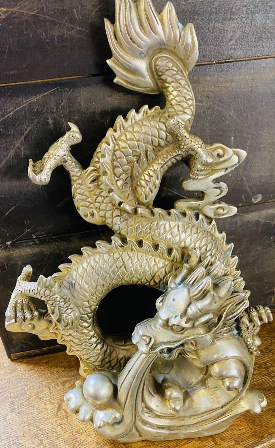 Lot 466: Large metal dragon statue