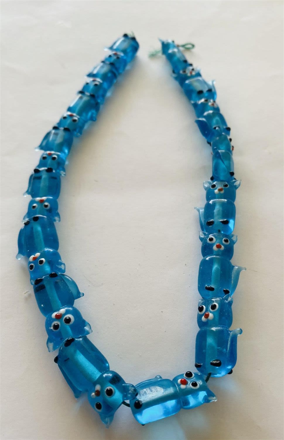 Lot 479: Cat hand blown beads