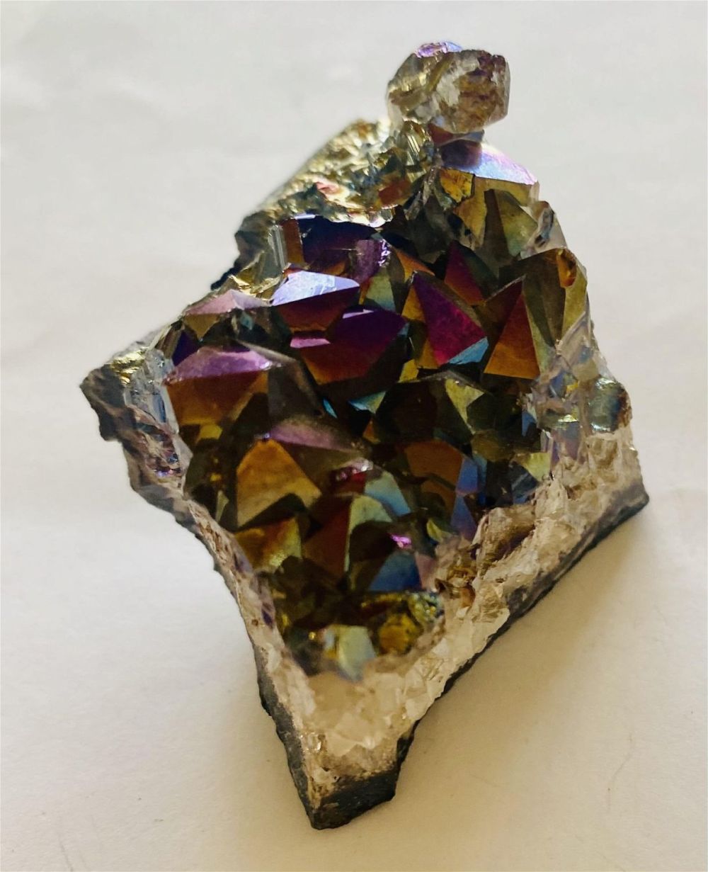 Lot 498: Titanium druzy quartz crystal specimen
