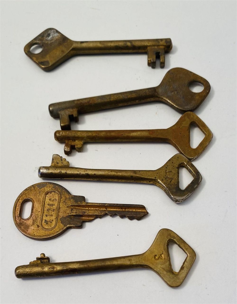 Lot 504: Antique key collection skeleton plus