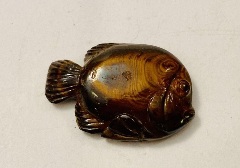 Lot 253: Fish carved opal matrix