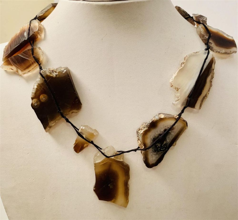 Lot 262: Agate sliced asymmetircal stones