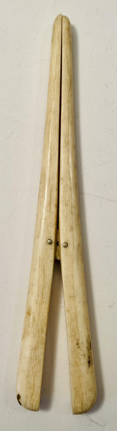 Lot 336: Antique glove stretcher /bone