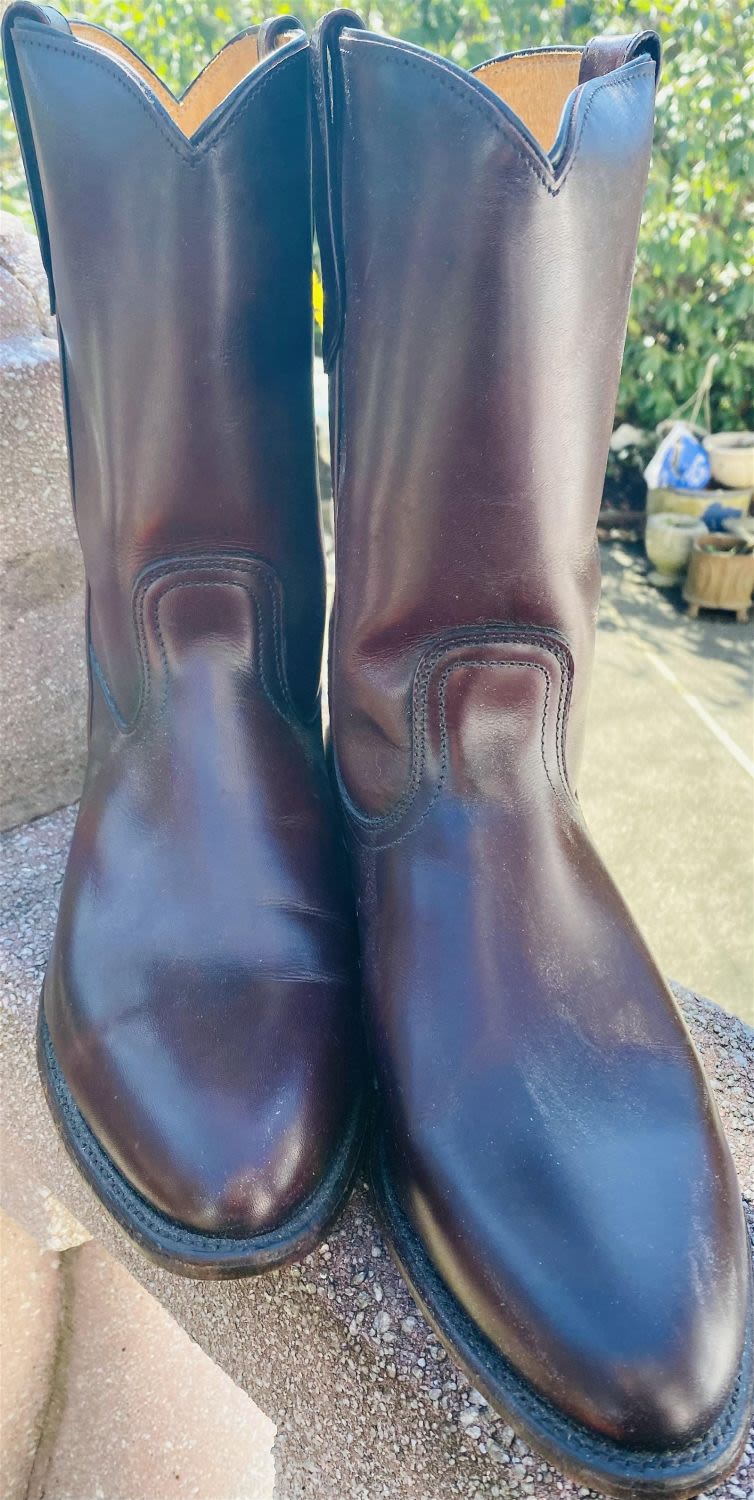 Lot 400: Frye leather boots 10