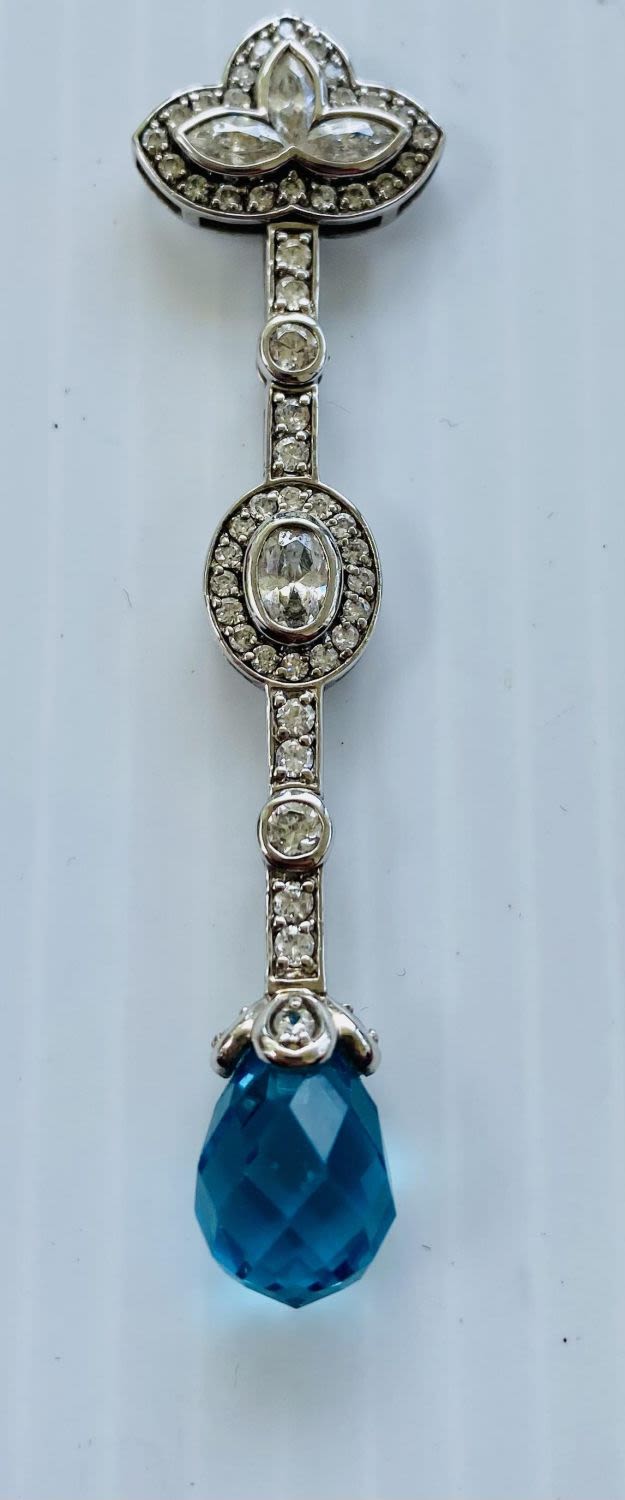 Lot 351: Long pendant crystal sterling