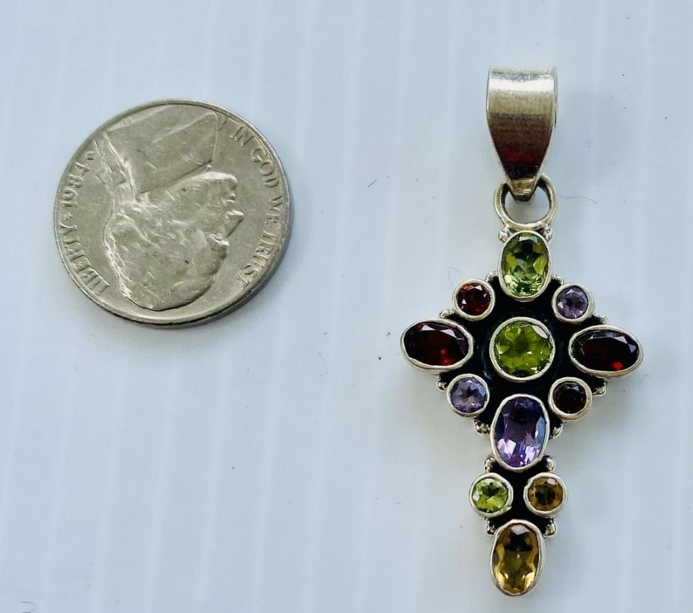 Lot 368: Gemstone sterling cross pendant