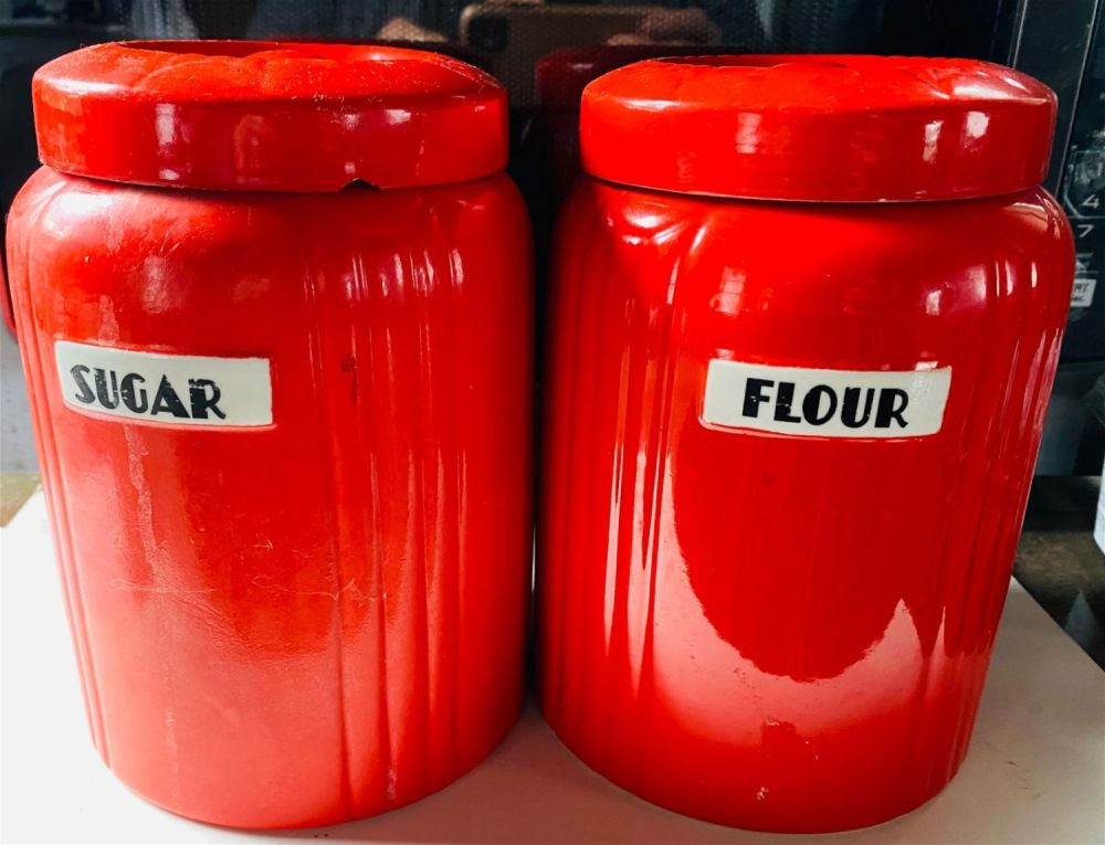 Lot 439: 2 Hall vintage Radiance canisters -red