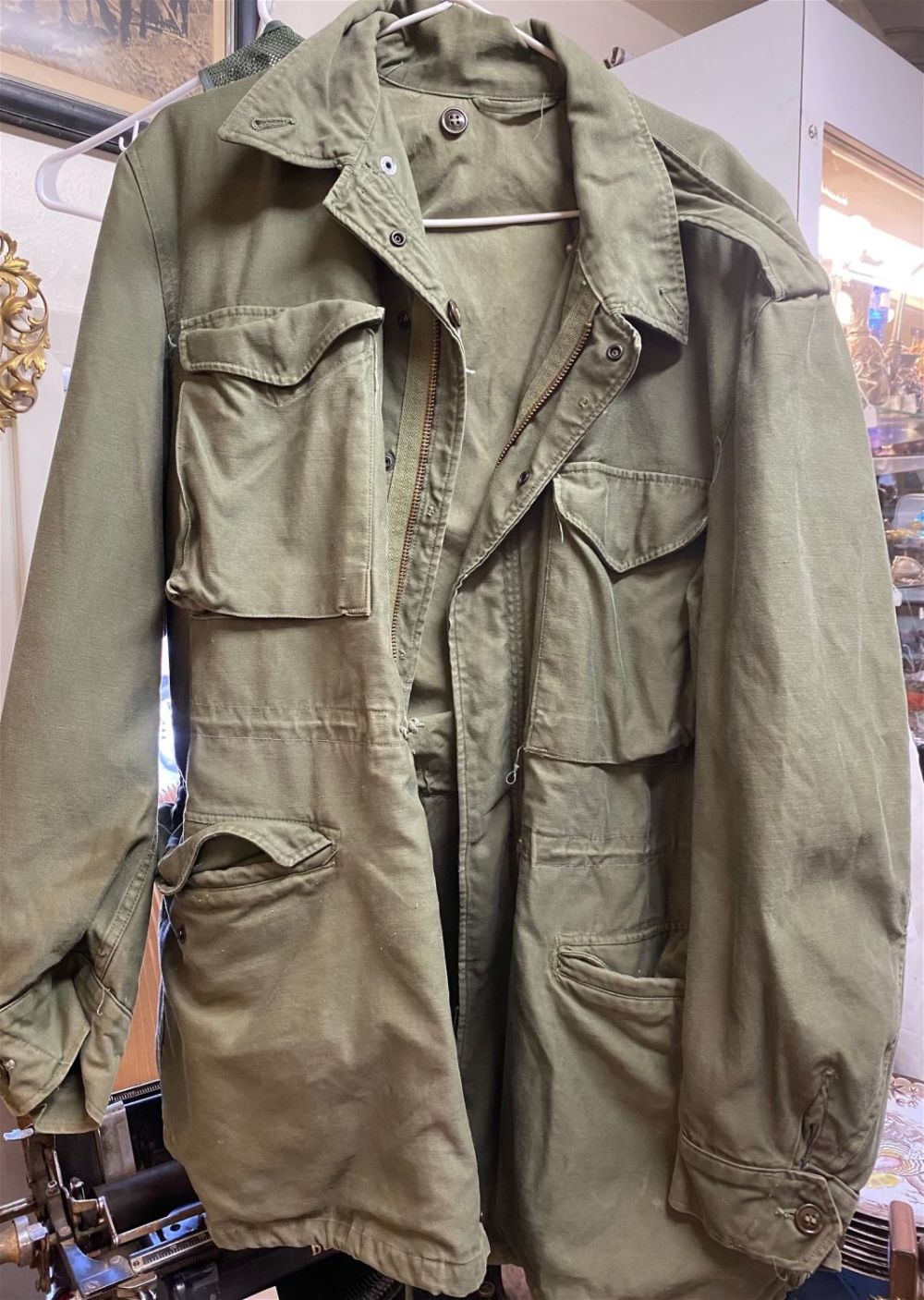Lot 471: Vintage military field jacket green