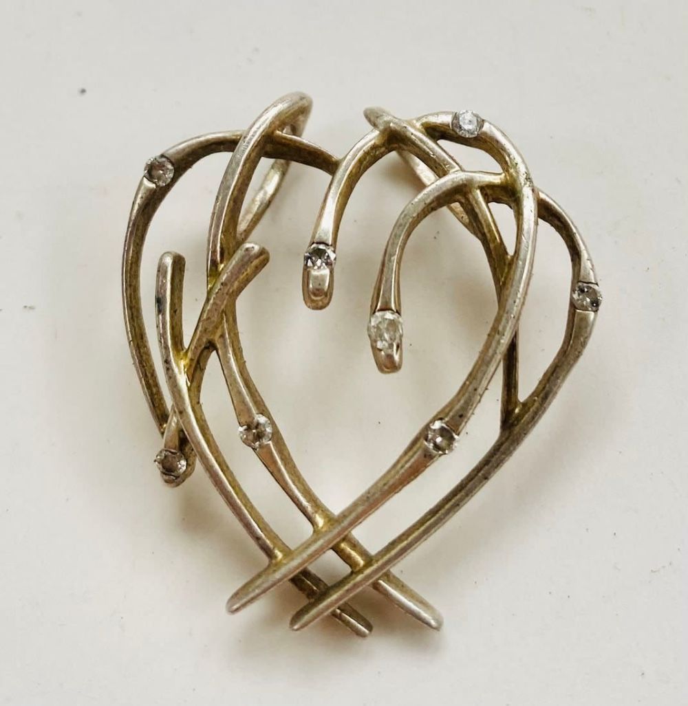 Lot 403: Heart large open pendant sterling