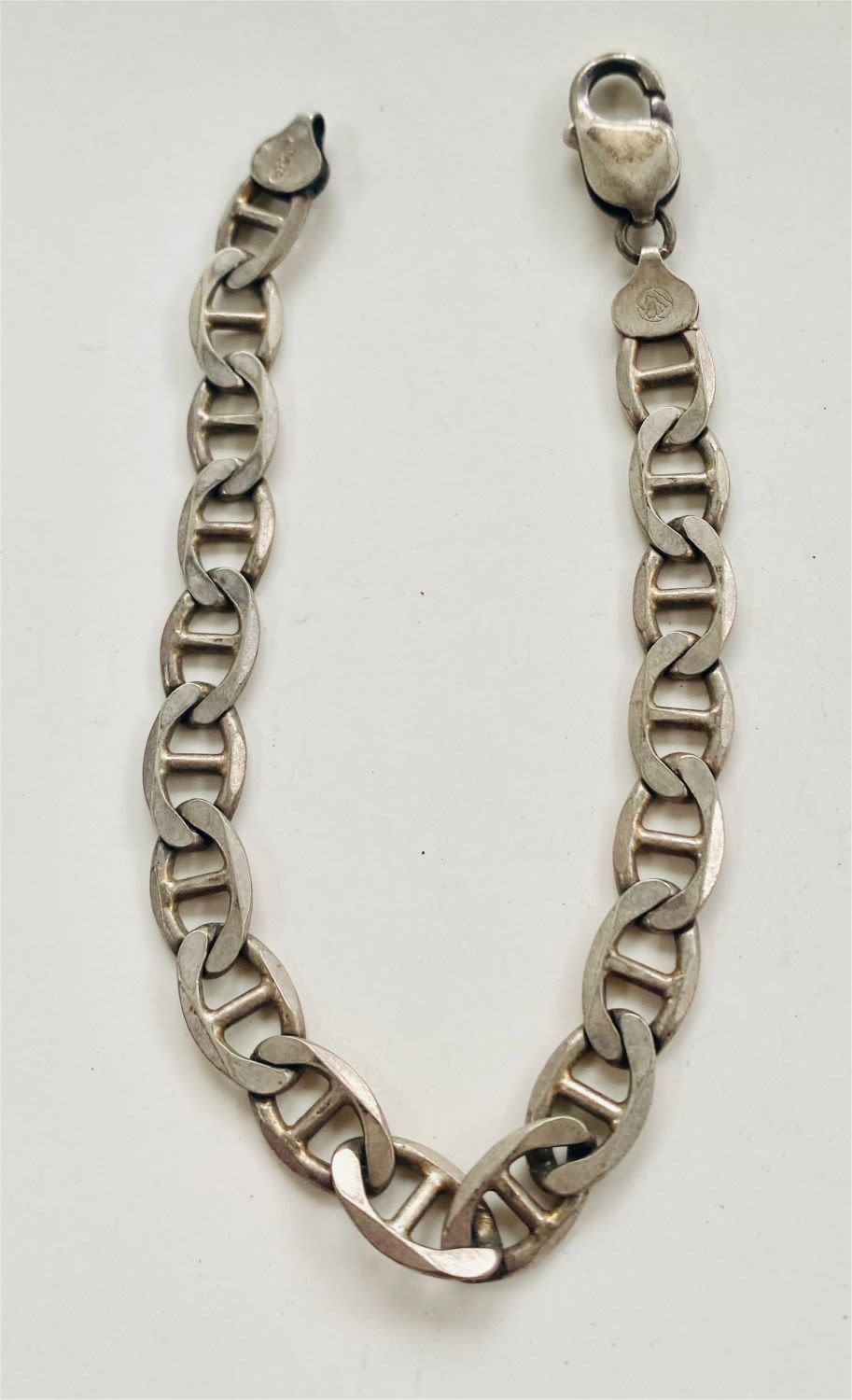 Lot 405: Link sterling bracelet - Gucci pattern